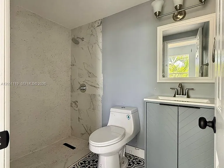 1027 Pennsylvania Ave #302 — Photo 14