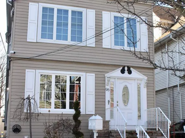 94-96 W 42nd St, Bayonne, NJ 07002