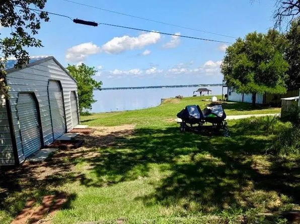 716 Lakeshore Dr, Kemp, TX 75143