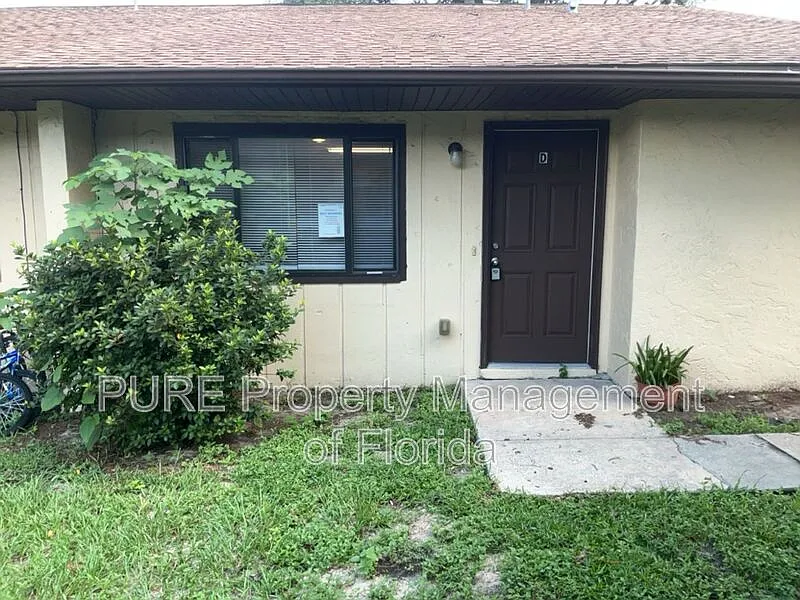 2 bed, 1.0 bath, 770 sqft, $1,045 — Photo 2