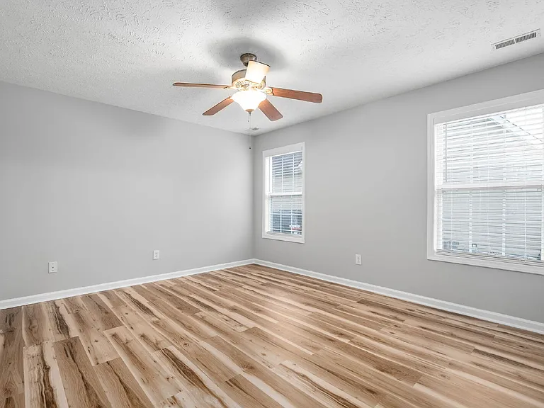 1626 Autumn Dr — Photo 16