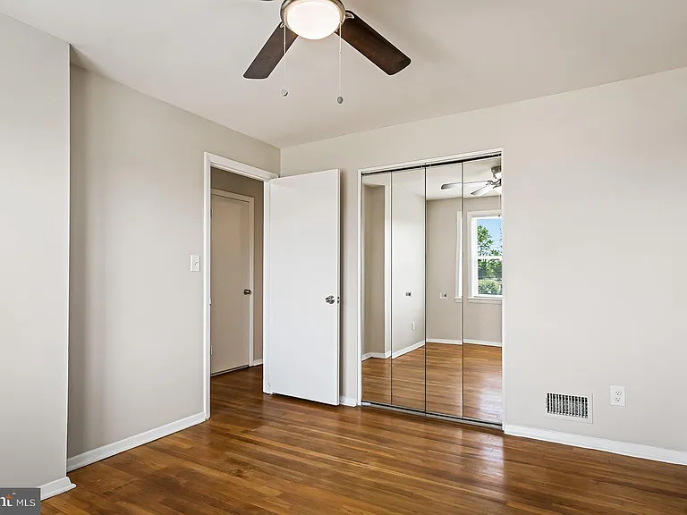 202 Cove Rd — Photo 12