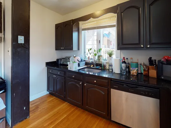 27 Falcon St, Boston, MA