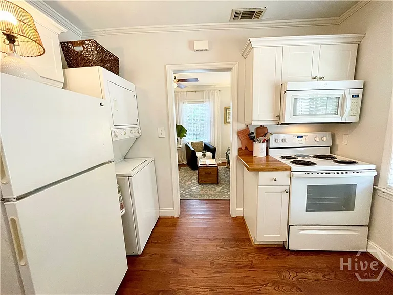219 W Taylor St #215 — Photo 10