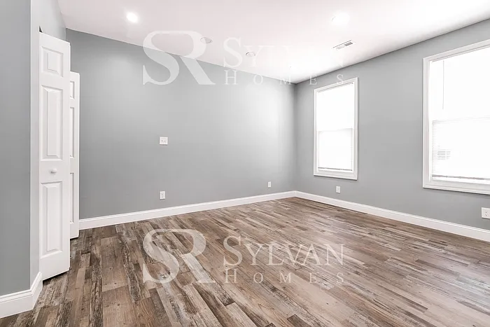 2902 Chelsea Ter — Photo 8