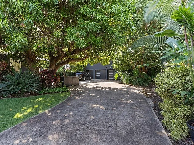 33 Hana Hwy — Photo 30