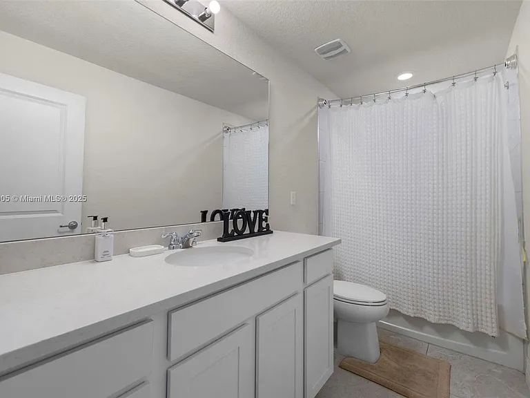 3142 Poinciana St — Photo 18