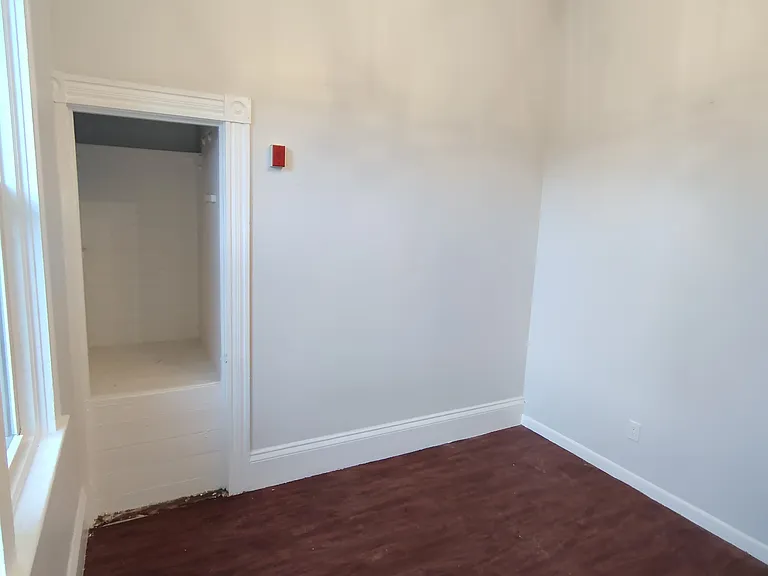 128 Broadway #6 — Photo 26
