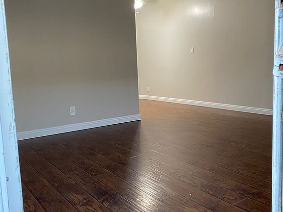 3rd image of 13425 Mulberry Dr #3