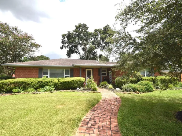 1954 Heights Dr, Katy, TX 77493