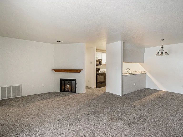The View Apartments and Townhomes — Photo 21