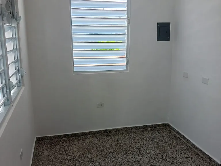 Calle Ruiz Belvis — Photo 3