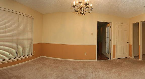 5th image of 2533 Fulton Dr