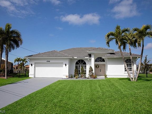 2nd image of 4346 SW 24th Ave