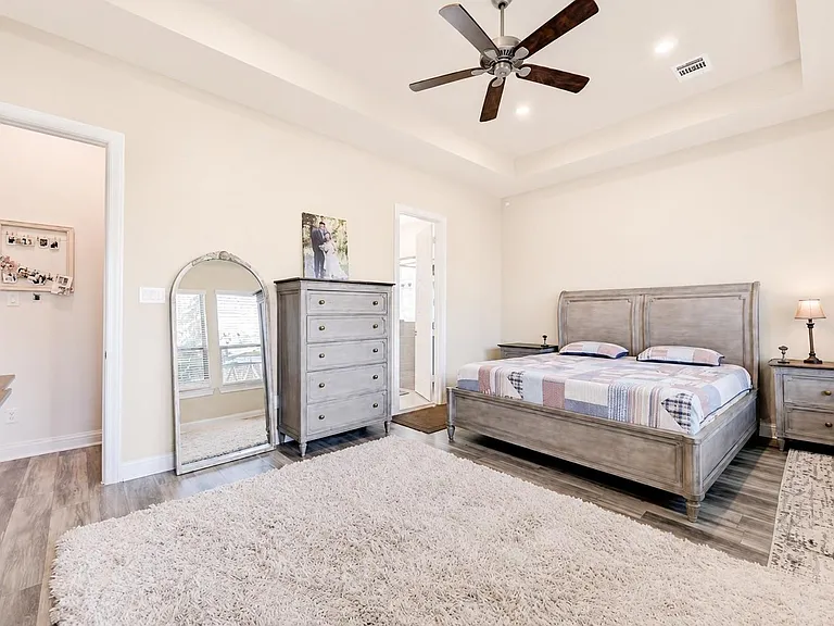 4221 Davis Oak Dr — Photo 12