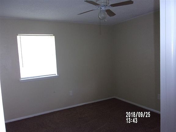 5th image of 605 SW 45th St