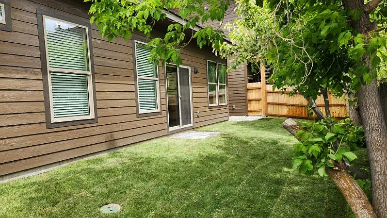 3 bed, 2.5 bath, 1500 sqft, $3,500 — Photo 2