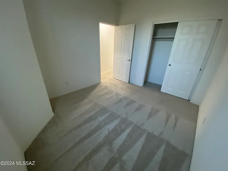 12265 N Sutter Dr — Photo 10