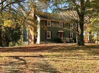 570 School Rd, Farmville, VA 23901