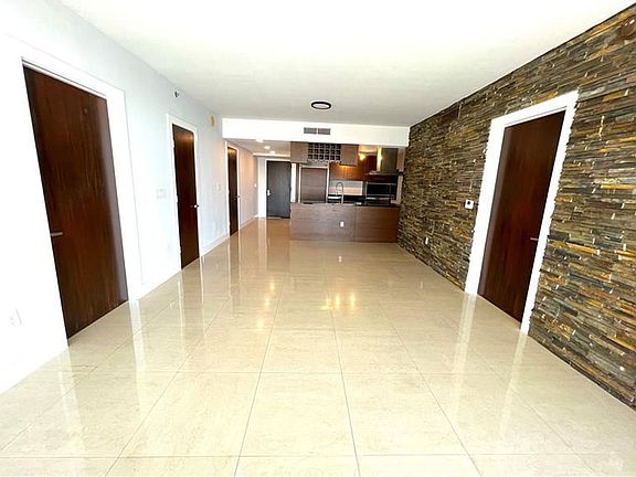 4th image of 495 Brickell Ave APT 3005