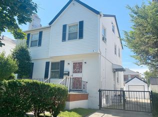 8146 193rd St, Hollis, NY 11423