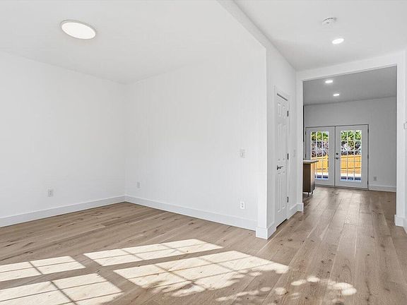 3rd image of 200 Millicent Way