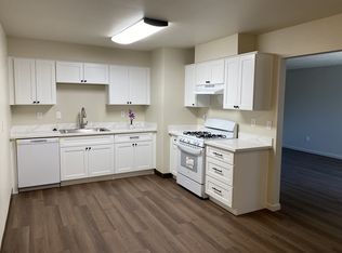 906 Herndon Rd #1, Modesto, CA 95351