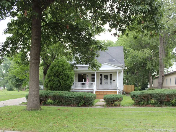 210 E Park St, Champaign, IL 61820