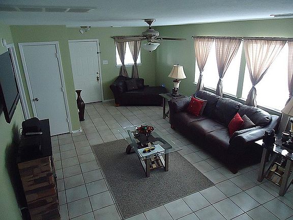 4th image of 6104 Elton Knolls St
