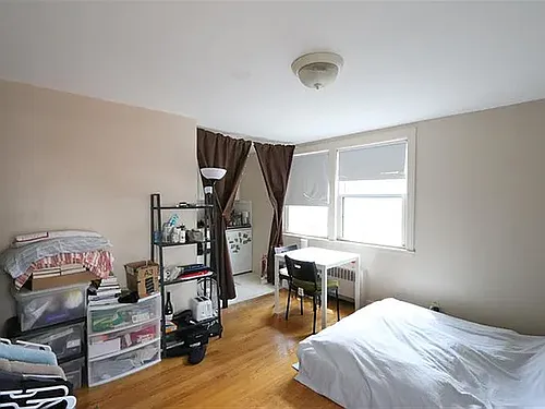 48 Kirkland St Photo 1