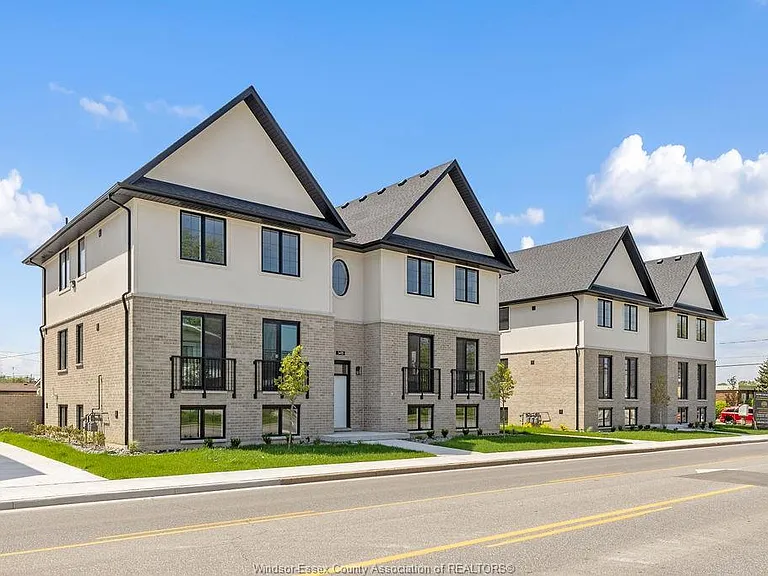 1415 Lesperance Rd #6 — Photo 2