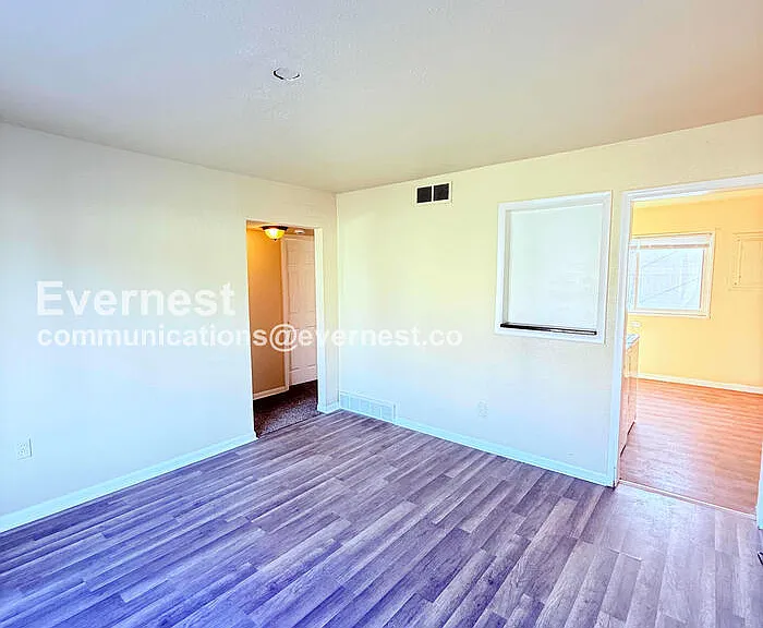24612 Berry Ave — Photo 5