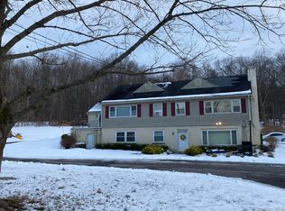 30 Trout Brook Rd, Highland Mills, NY 10930