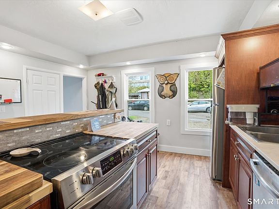 3rd image of 67 Pomfret Street
