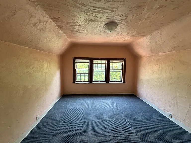 3601 W Highland Blvd — Photo 10