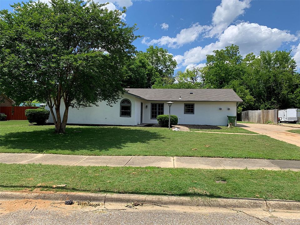 2nd image of 3124 Baldwin Brook Dr