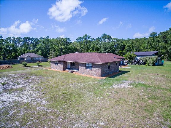 3rd image of 95712 Arbor Ln
