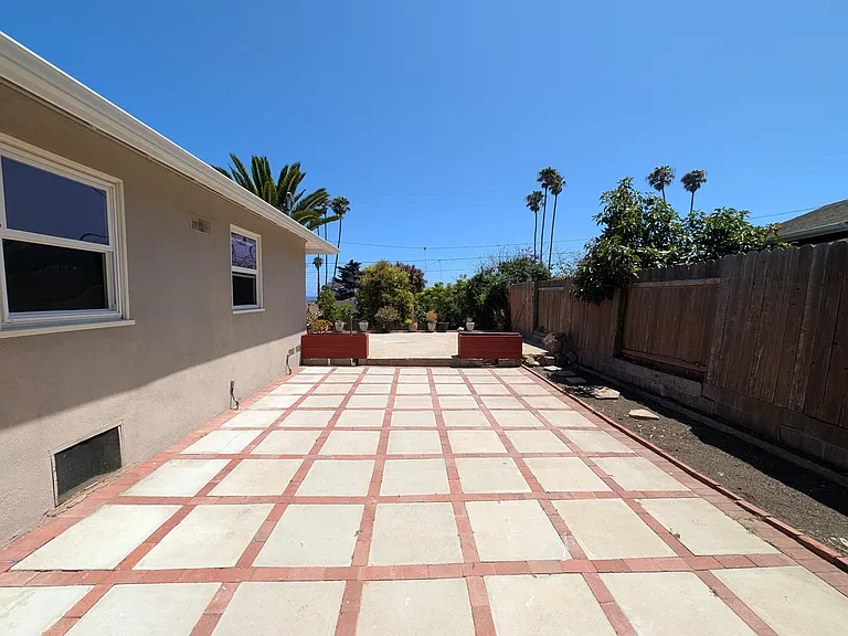 1355 Santa Rita Cir — Photo 9
