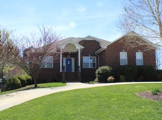 1066 River Bend Dr, Cookeville, TN 38506