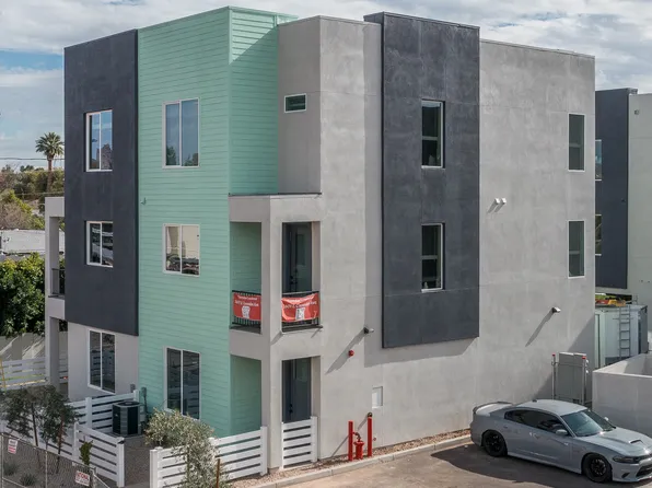 3 Bedrooms Plan, Clarendon 20 Luxury Townhomes