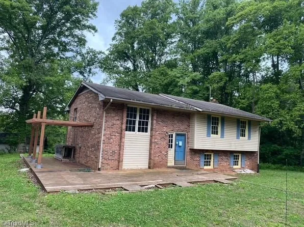655 Salem Church Rd, Patrick Springs, VA 24133