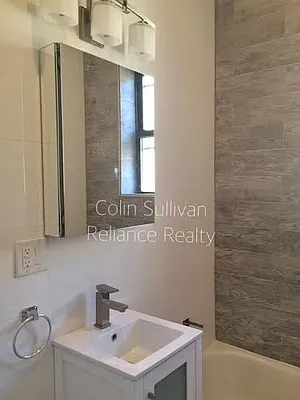 Rented by Reliance Realty Partners LLC  | media 9