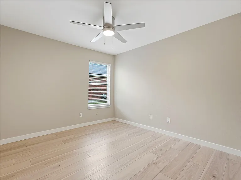 1004 Downridge Dr — Photo 20