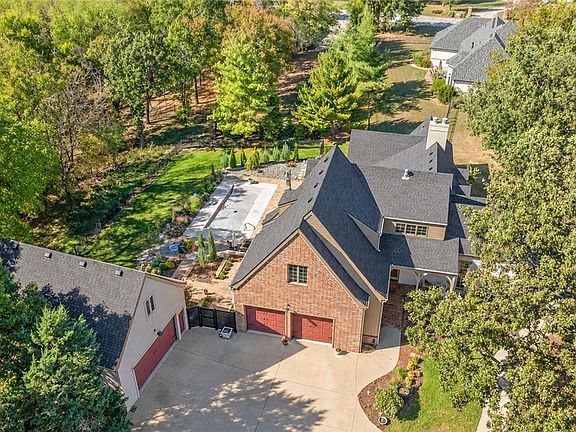 3rd image of 3622 Arbor Rd