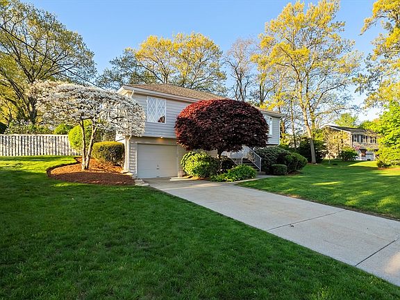 3rd image of 14 Eugene Rd