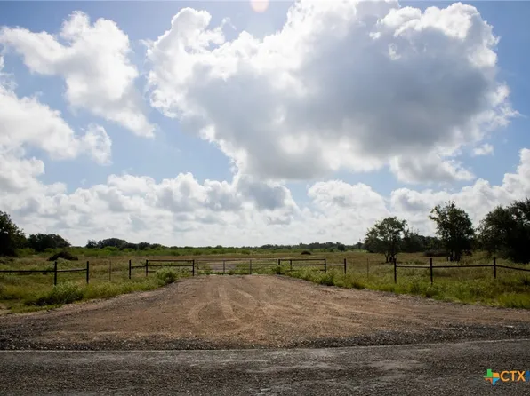 4197 Fm 2987, Goliad, TX 77963