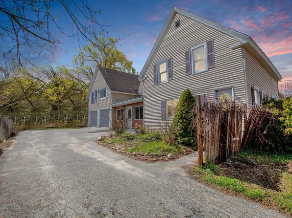 12 Knapp Street, Livermore Falls, ME 04254