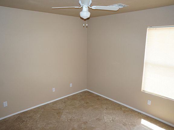 5th image of 2951 E La Costa Dr