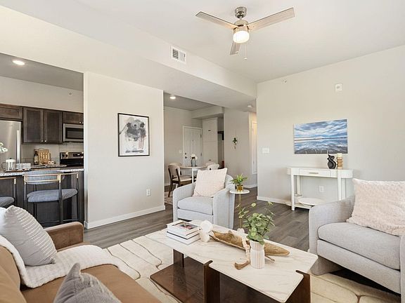 4th image of 610 Cedar St #4