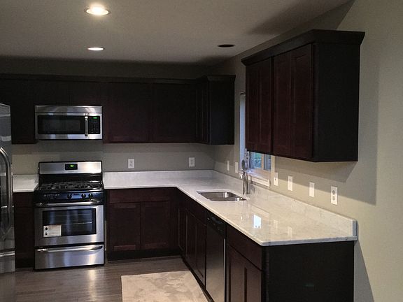3rd image of 3414 Harbours Blvd #1